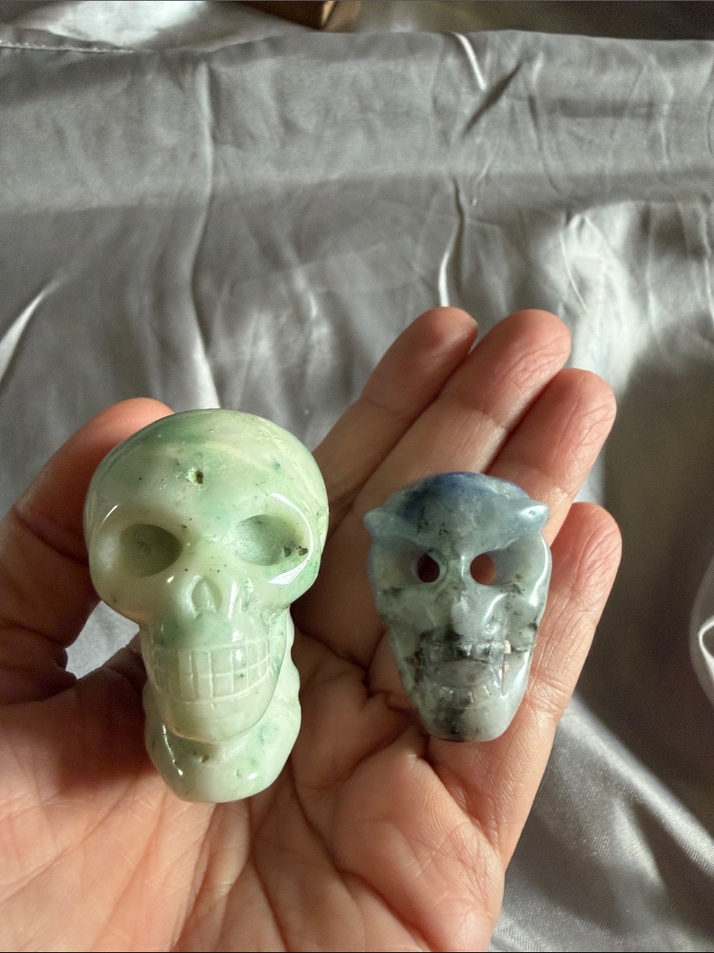 Handheld Decorative Green and Blue Stone Skull Figurines